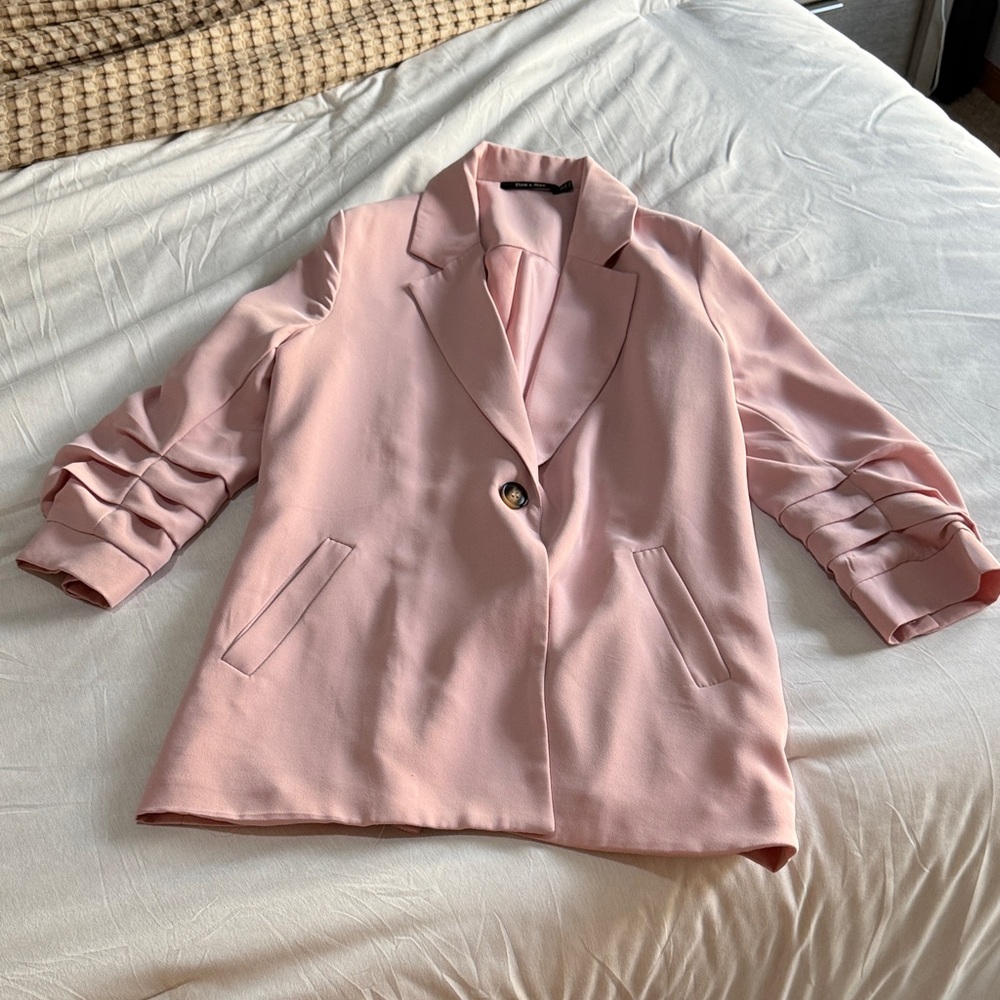 Doe & Rae Elegant Pink Women's Blazer